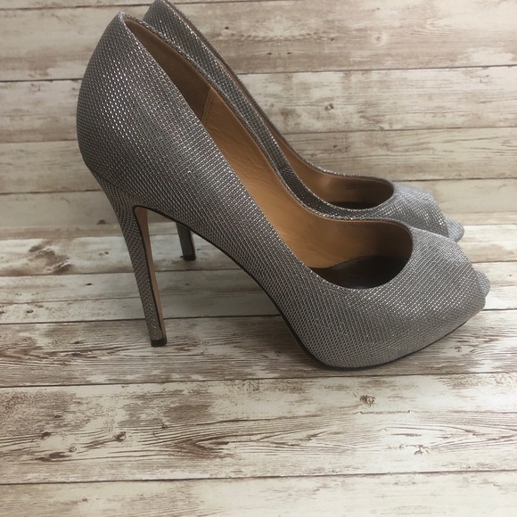 Badgley Mischka Ponderosa Silver Peep Toe Pumps - Picture 3 of 10